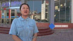 让学生近距离接触